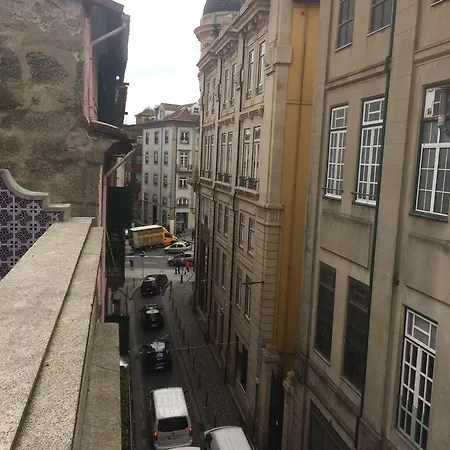 Be Clérigos Appartamento Oporto